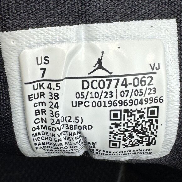 Nike Air Jordan 1 Low Shoes Womens Size 7 Light Smoke Grey Black Red DC0774-062 - Picture 9 of 10